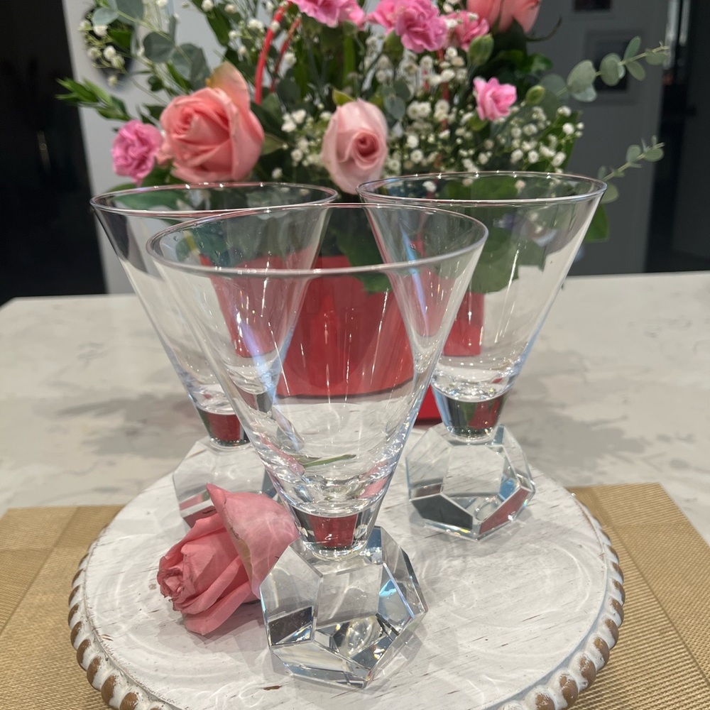 Elegant Clear Glass Drinkware Set